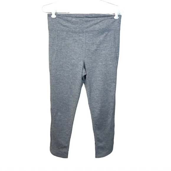 FREE PEOPLE MOVEMENT GRAY SIDE SLIT CAPRI LEGGINGS SIZE LARGE - Picture 1 of 9